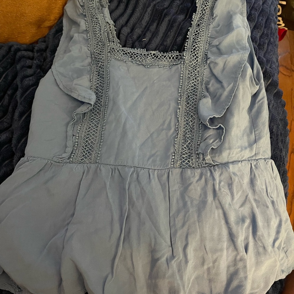 Cute top!!